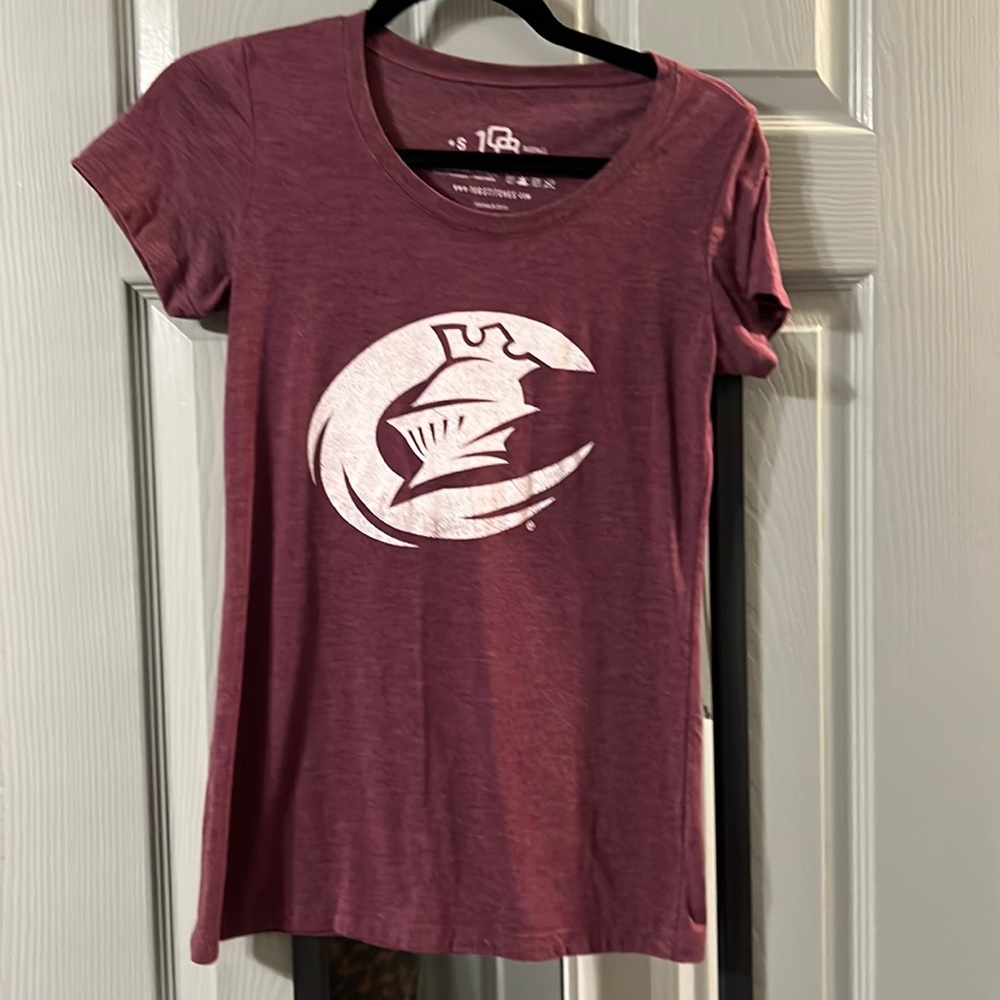 Women’s purple baseball T-shirt, size small, like new condition